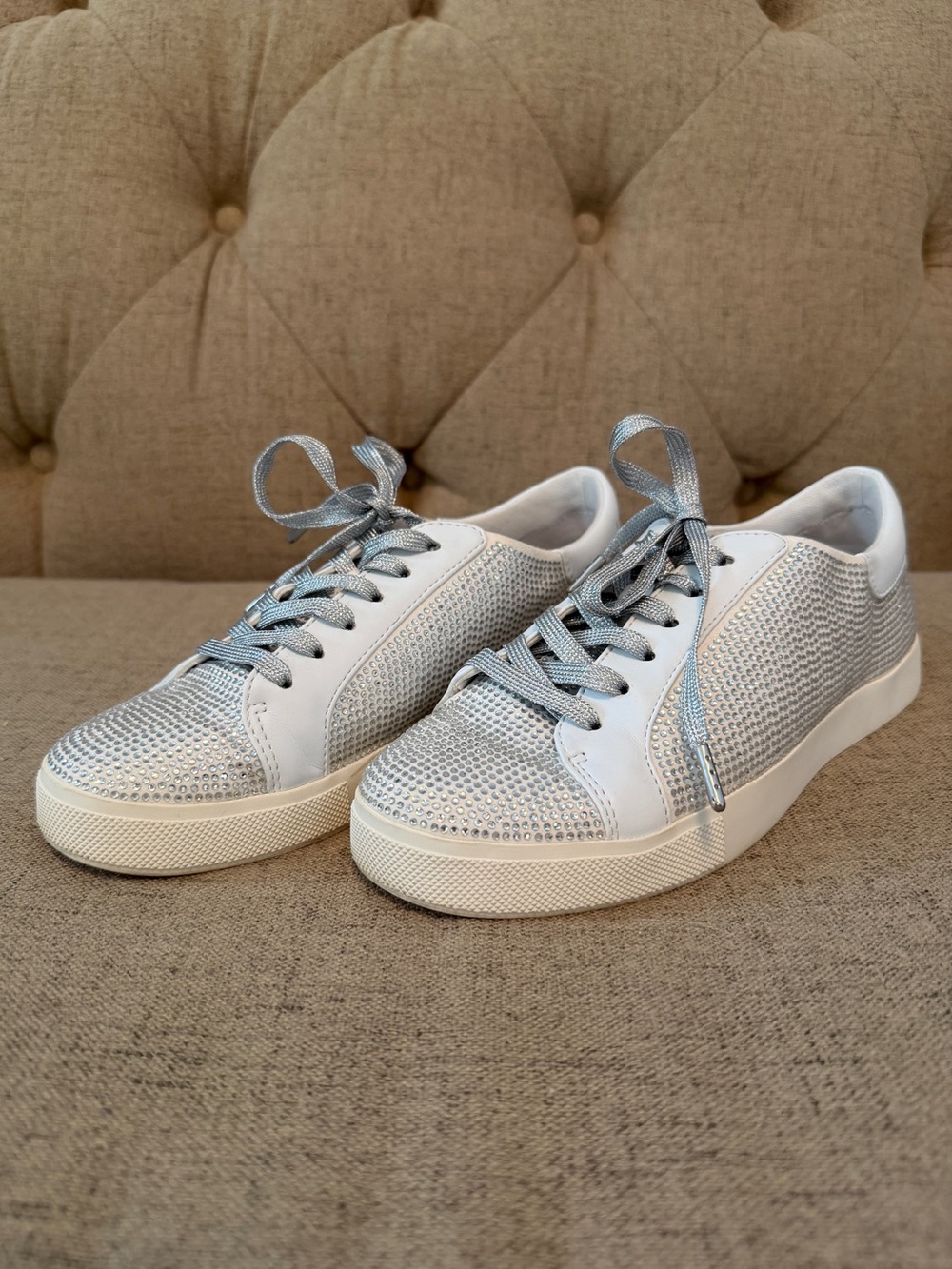 Katy Perry The Cato Crystal Rhinestone Sneakers White Silver Size 7